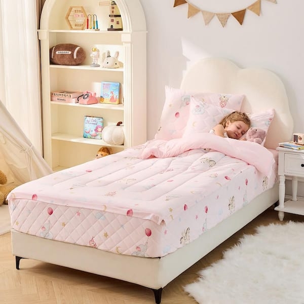 Kids Bedding Set with Bold Typographic Print and Zipper