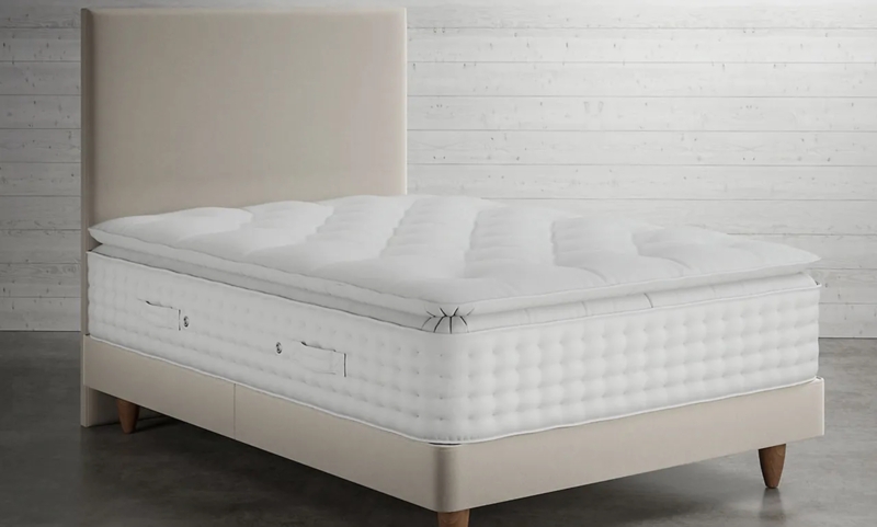 Mattress Upholstered Frame Tapered Legs Cream Minimalist Setup