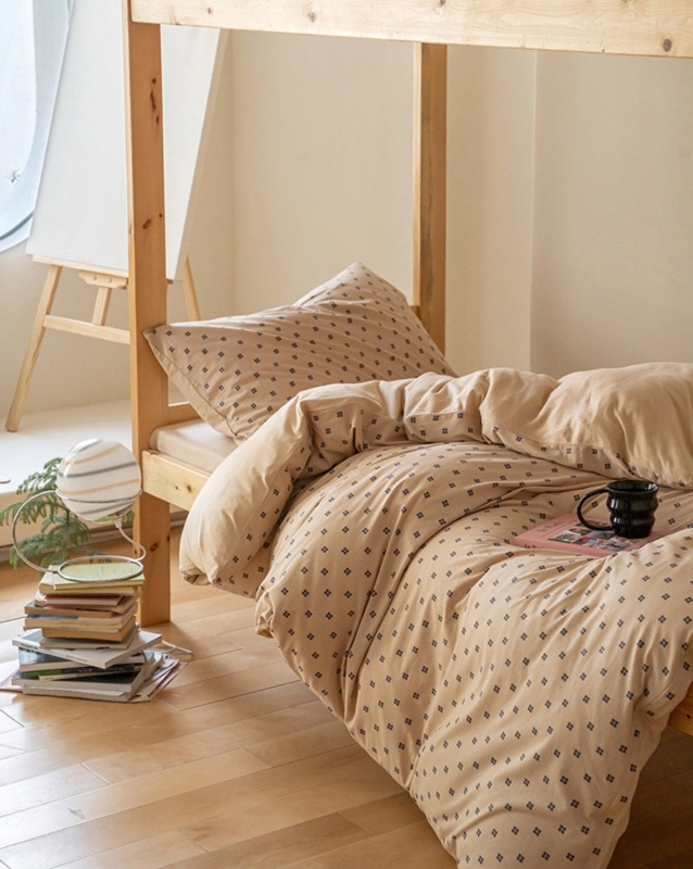Minimalist Jersey Knit Bedding Set in Monochromatic Nude Tone
