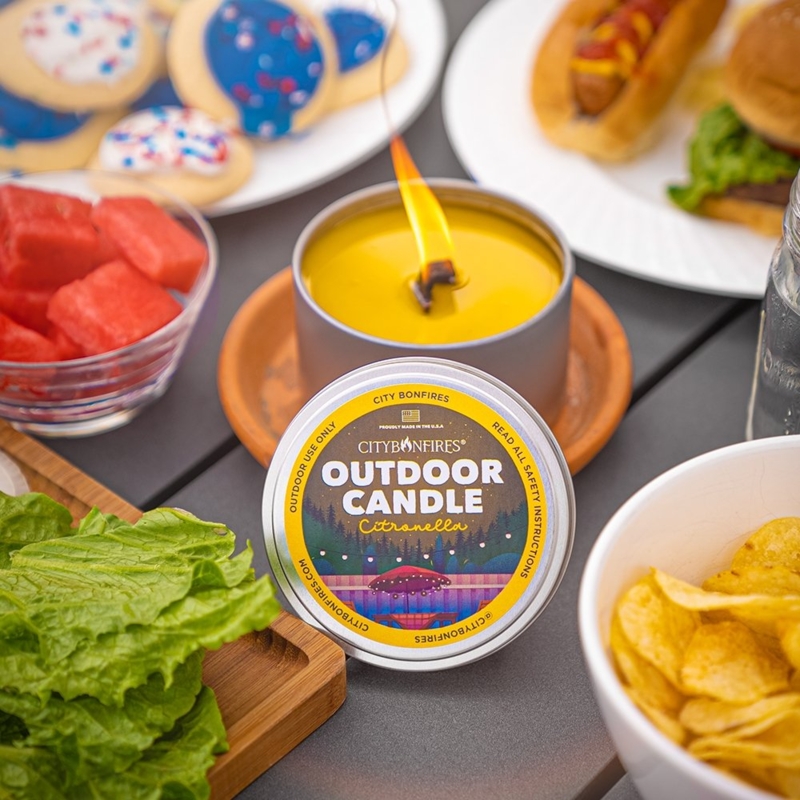 Outdoor Candle: Wood Wick Citronella Scent in Metal Tin