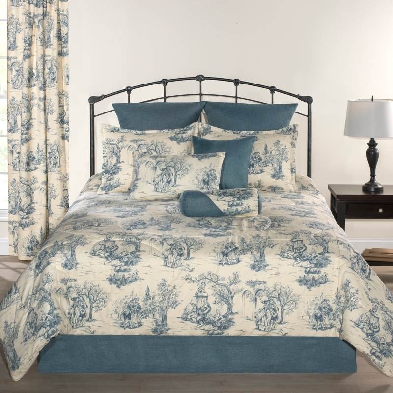 Quilt Set featuring Striped Reverse and Navy Toile de Jouy Pattern