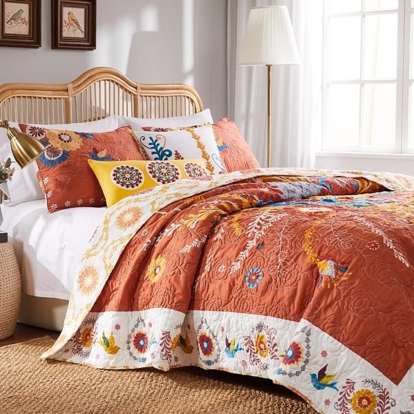 Quilt Set: Vibrant Orange Intricate Bohemian Floral Print