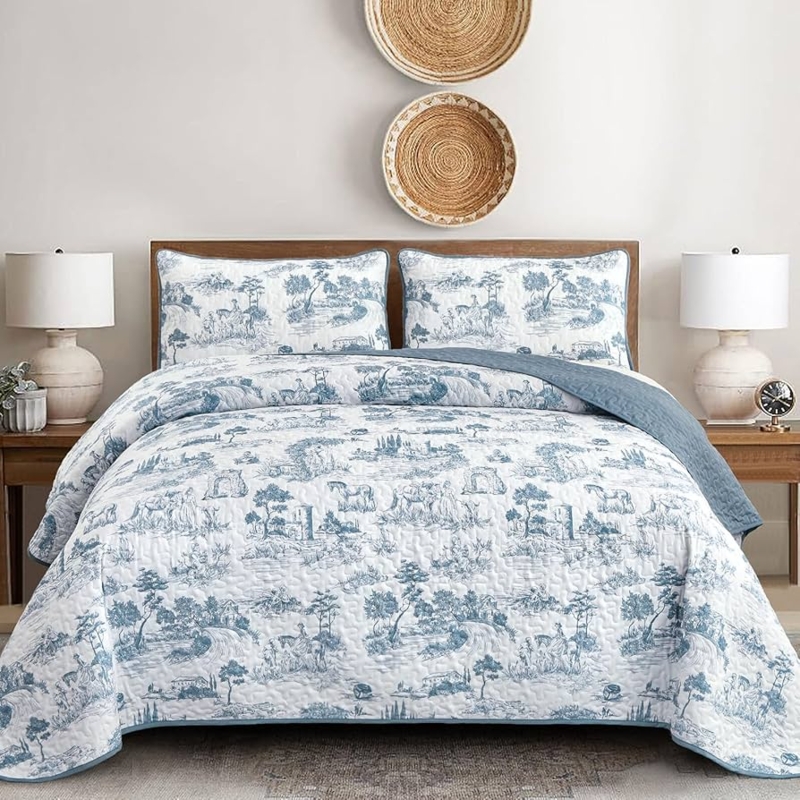 Rustic Quilt Set with Landscape Print Farmhouse Bedroom Style