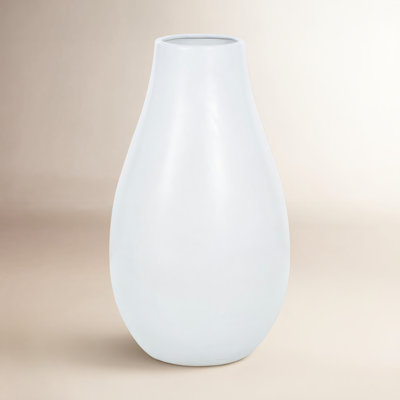Table Vase: Minimalist White Ceramic with Pear-Shaped Silhouette
