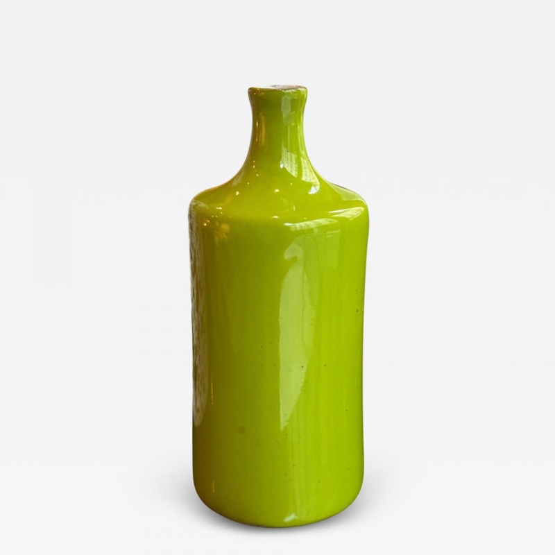Vase Mid-Century Modern, High-Gloss Lime Green Glaze