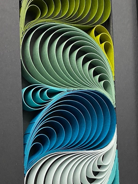 Wall Art: Abstract Gradient Paper Art with Layered Quilling