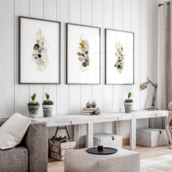 Wall Art: Floral Triptych Set in Shabby Chic Living Room Decor Style