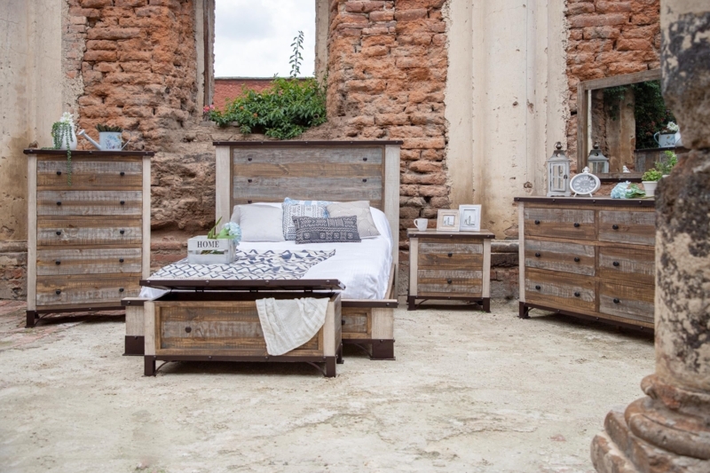Bedroom Set Rustic Industrial Multicolored Plank Finish Metal Accents