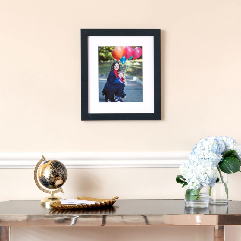 Classic Picture Frame with White Matting, Elegant Wall Decor