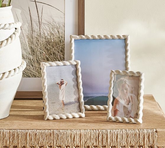 Coastal Whitewashed Picture Frame with Braided Rope Border Texture
