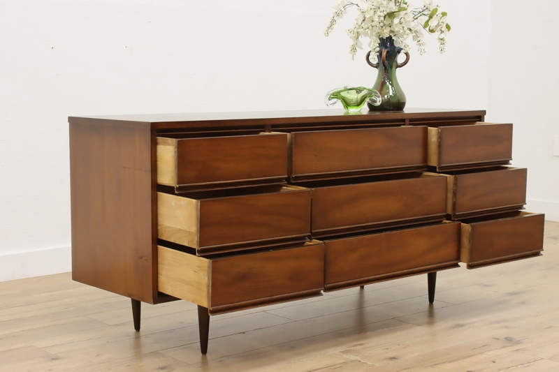Dresser Horizontal Silhouette Integrated Pulls Vintage Walnut Storage