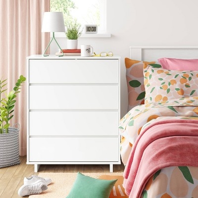 Handleless 4-Drawer Dresser, Flat Front Design, Matte White Finish