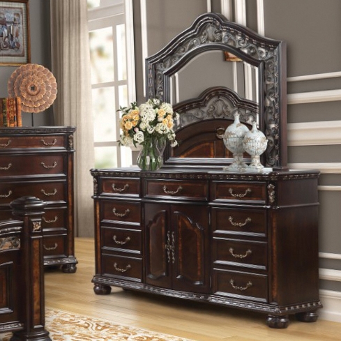 Ornate Traditional Dresser with Arched Mirror and Nine Drawers