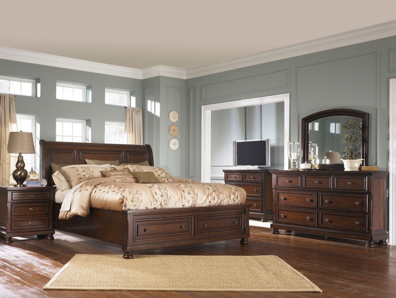Storage Bed with Sleigh Silhouette, Footboard Storage, Rustic Brown