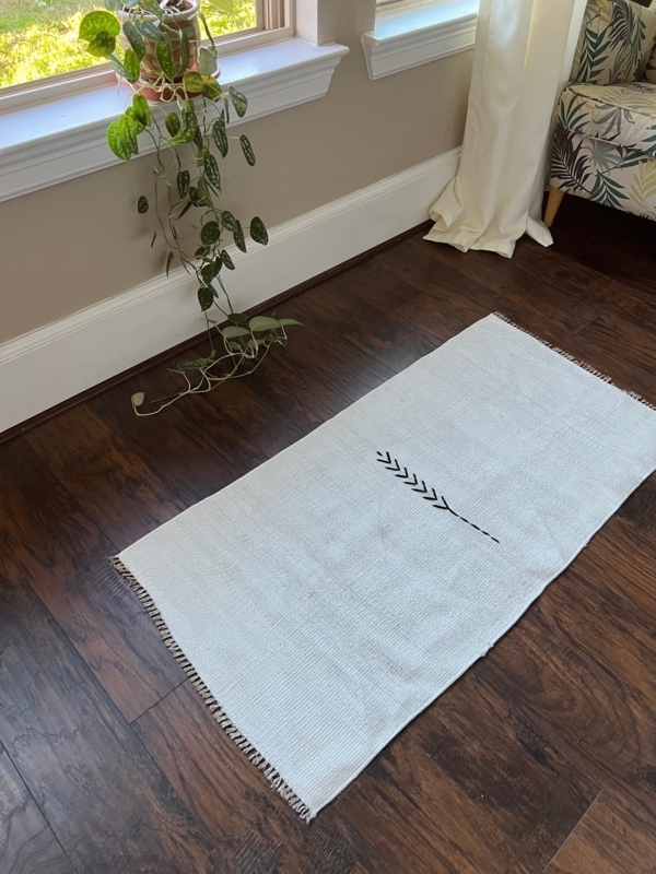 Area Rug, Cream Woven, Central Black Chevron Motif, Dark Fringe