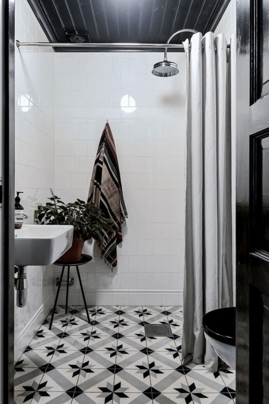 Bathroom Geometric Star Floor Black Beadboard Ceiling High Contrast