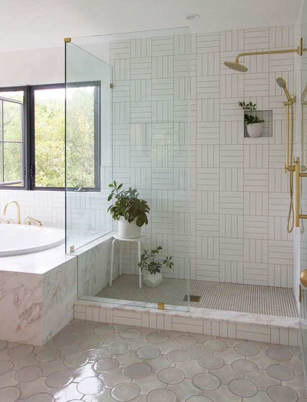 Bathroom Tile Design: White Basketweave Wall & Circular Floor Tile