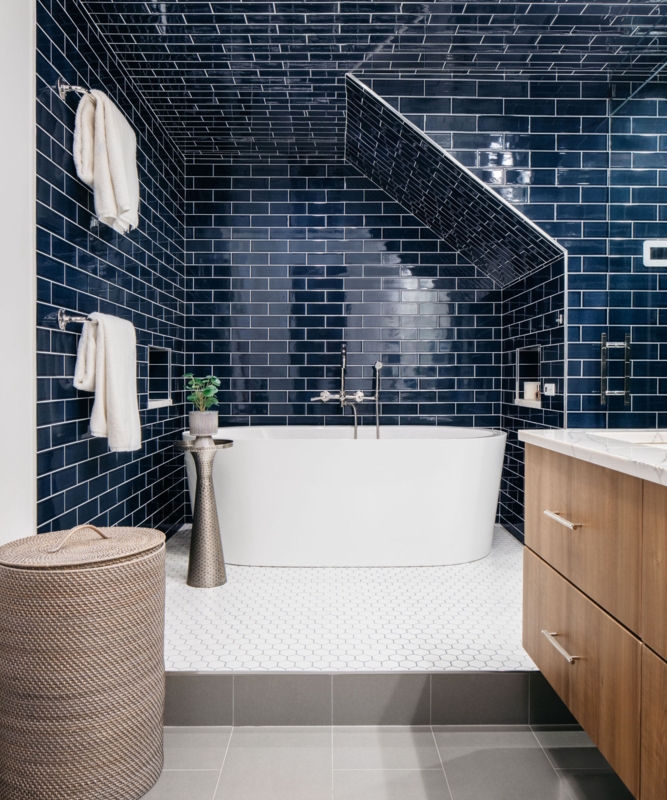 Bathroom Tile Navy Blue Glossy Subway Pattern Ceiling