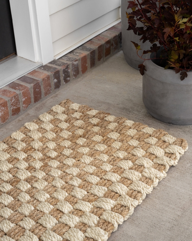 Chunky Checkerboard Weave Doormat With Braided Rope Texture