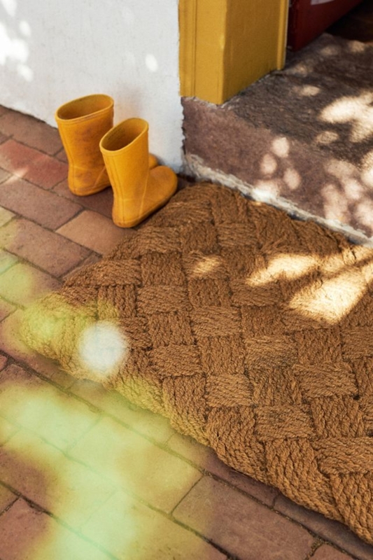 Chunky Knot Weave Doormat With Thick Rope Construction