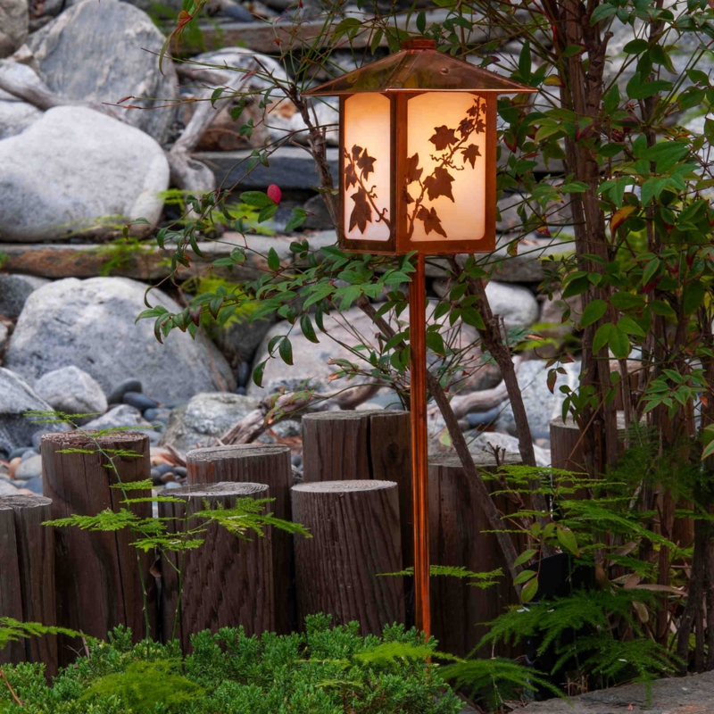 Craftsman Post Light, Copper, Climbing Ivy Filigree, Frosted Glass