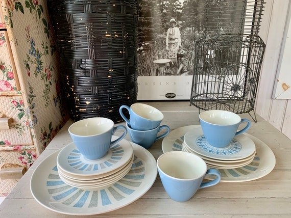 Dinnerware Set Light Blue Glaze Sunburst Pattern Retro Silhouette