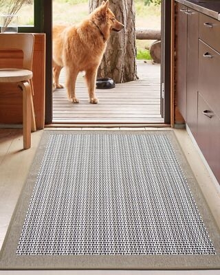 Doormat Grey and White Woven Pattern, Wide Solid Grey Border.