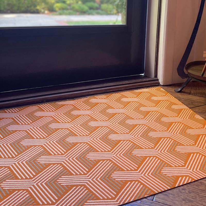 Doormat Interlocking Y Pattern Striped Detail Bold Pattern Entryway