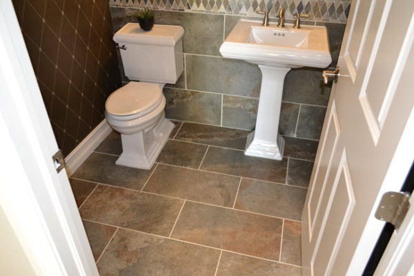 Pedestal Sink Powder Room: Earthy Slate Tiles & Diamond Wallpaper