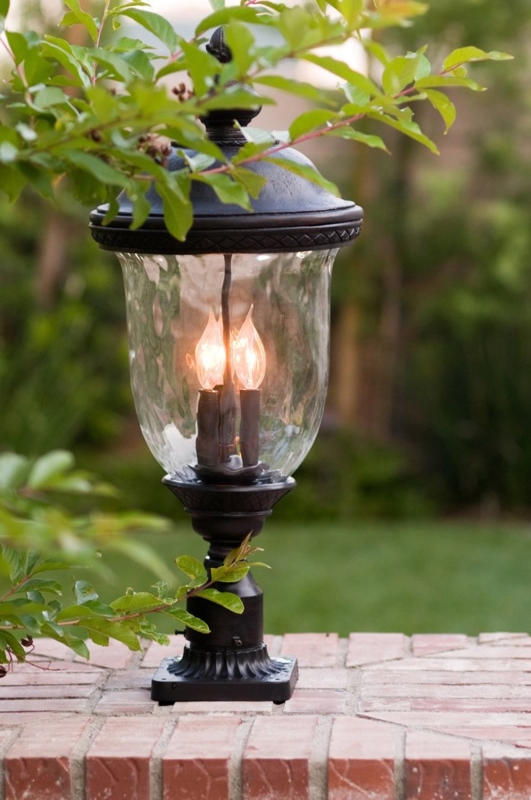 Post Lantern Hammered Glass Bronze Finish Carriage House Lamp