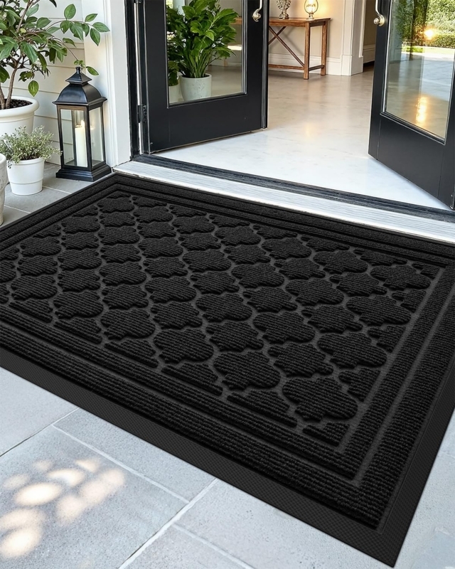 Raised Quatrefoil Doormat, Black Trellis Pattern, Low Profile