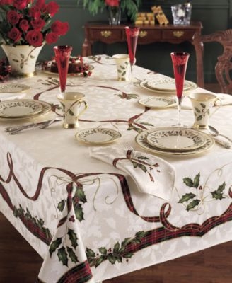 Round Tablecloth Holly Ribbon Motif Holiday Damask