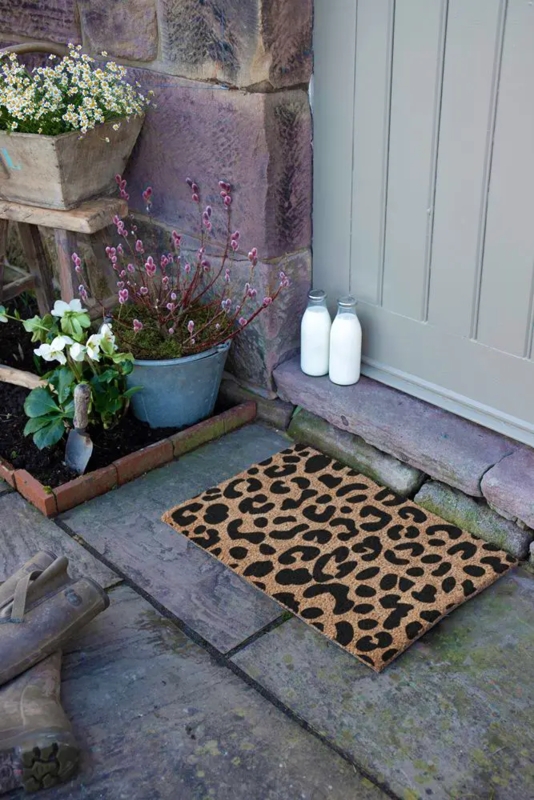 Rustic Natural Fiber Doormat with Leopard Print