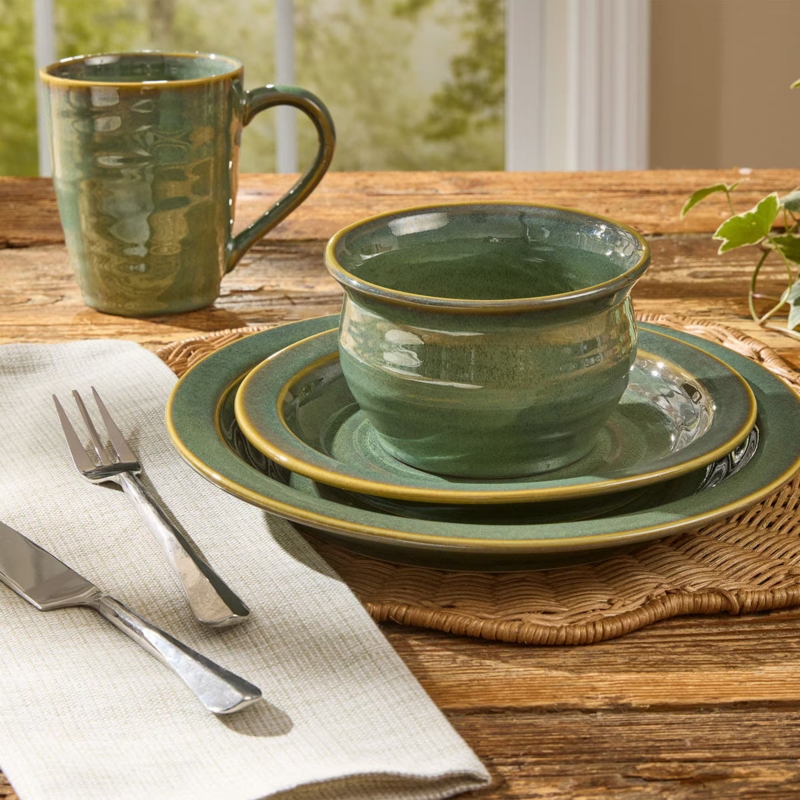 Sage Green Stoneware Dinnerware Set with Rippled Texture and Contrast Rim