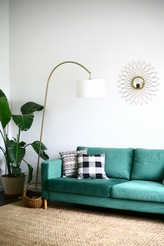 Sofa Emerald Green Velvet-Like Tapered Legs Mid-Century Boho