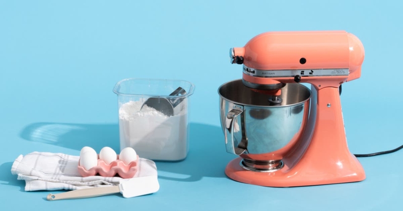 Stand Mixer Peach Glossy Finish Tilt-Head Modern Pastel Kitchen Styling