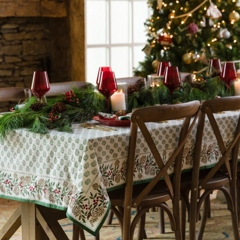 Tablecloth White Block Print Texture Holly Pinecone Border Traditional