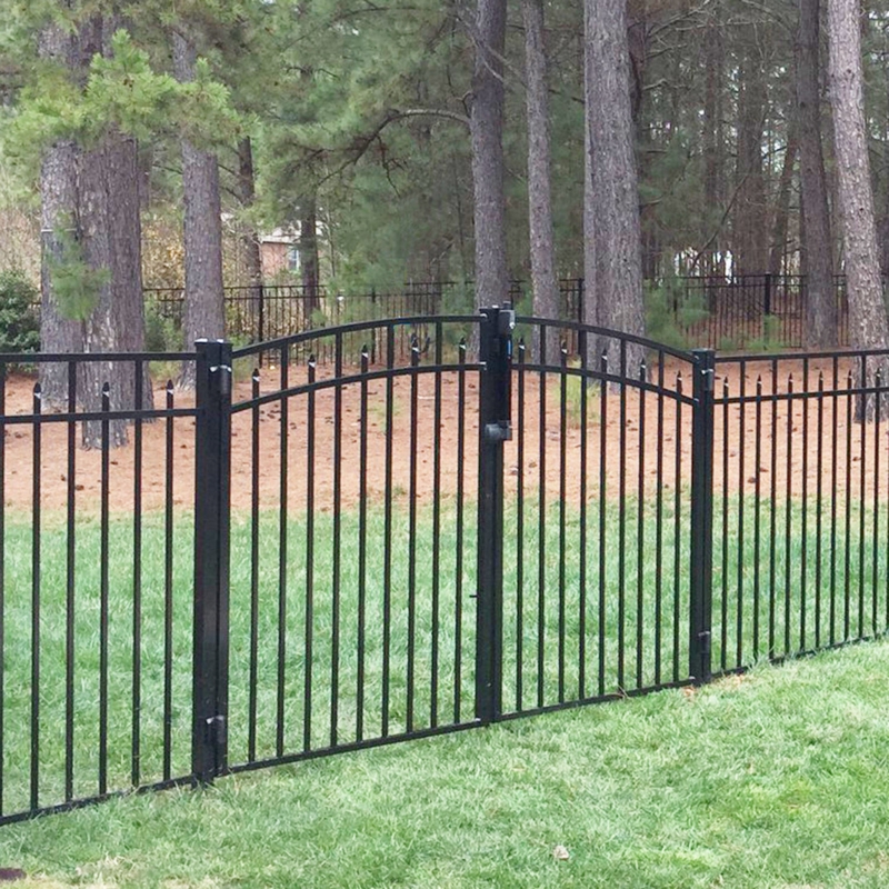 Traditional Arched Double Gate with Spear Point Finials