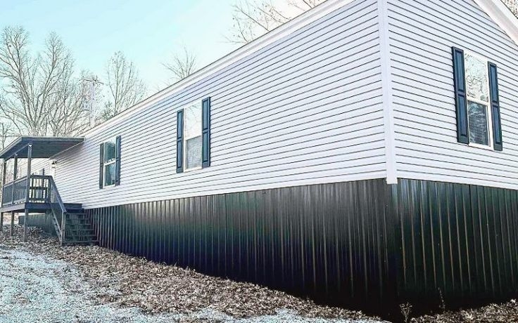 Black Metal Ribbed Skirting, Modern Farmhouse Style