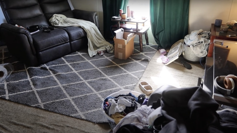 Casual Mobile Home Living Room: Black Leather-like Reclining Sofa