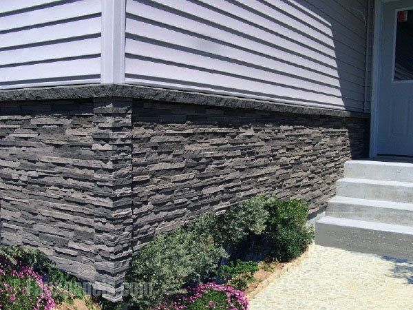 Charcoal Stacked Stone Veneer Corner Wrap with High Contrast Exterior