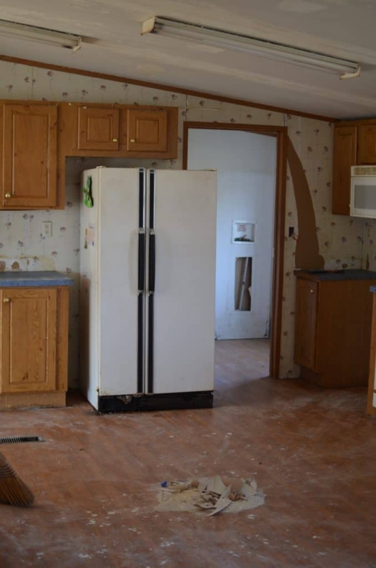 Dated Kitchen Layout Plan: Honey Oak Cabinets & Floral Wallpaper