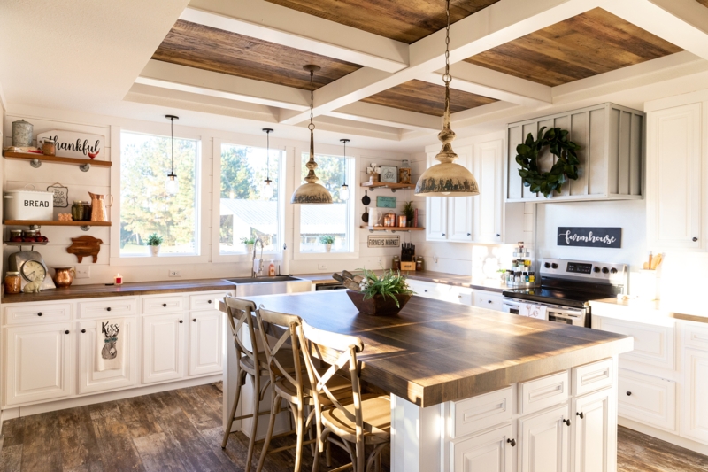 Kitchen Dining Area Wood Coffered Ceiling Apron Front Sink Design