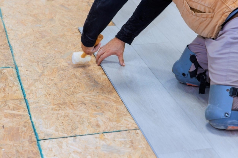 Light Grey Vinyl Plank Installation Wood Look Flooring Matte