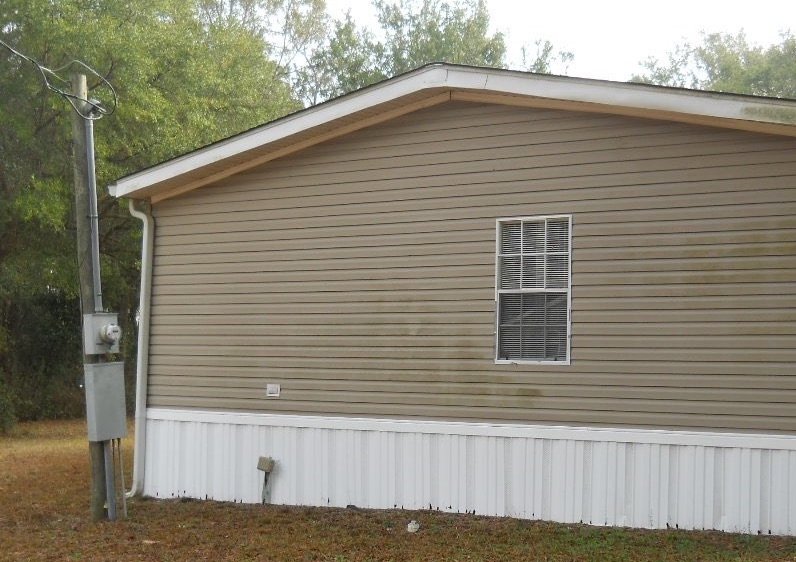 Mobile Home Exterior with Tan Vinyl Siding, Siding Ideas