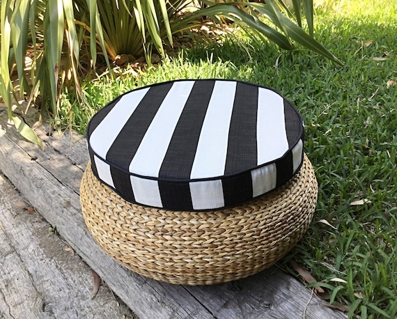 Outdoor Cushion: Bold Black and White Striped Round Chair Pad