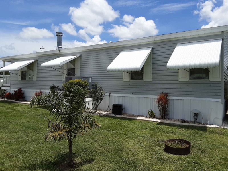 Ribbed Aluminum Clamshell Window Awnings