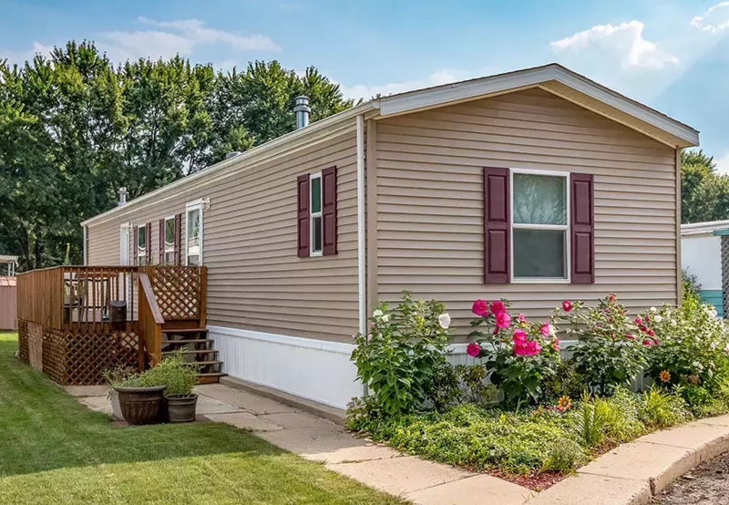 Small Mobile Home Exterior Ideas with Raised Wooden Deck