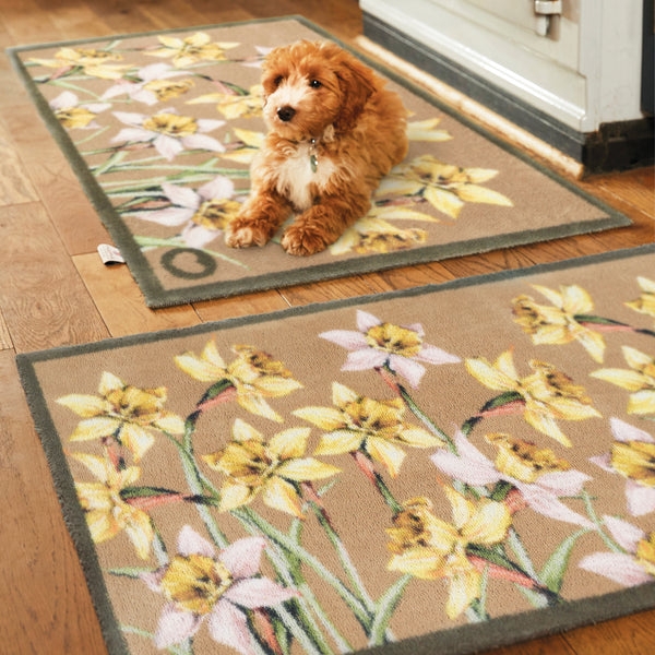 Tan Doormat with Daffodil Pattern, Cottage Entryway Decor