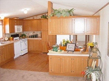 Traditional Kitchen Layout with Peninsula and Overhead Cabinets